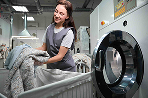 How facilities managers can choose the right industrial laundry equipment
