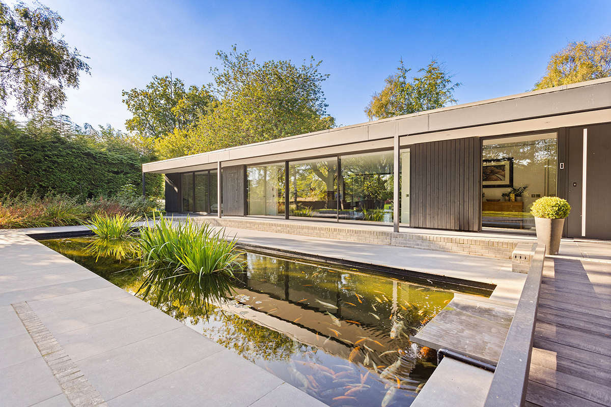 Premium glass system solutions for a seamless transition to the outdoors